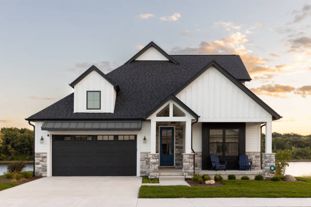 Best Roof Maintenance and Cleaning  in Buena Vista, VA